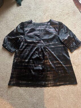 Daisy Fuentes Black and Purple Short Sleeve Womens Blouse Size Large